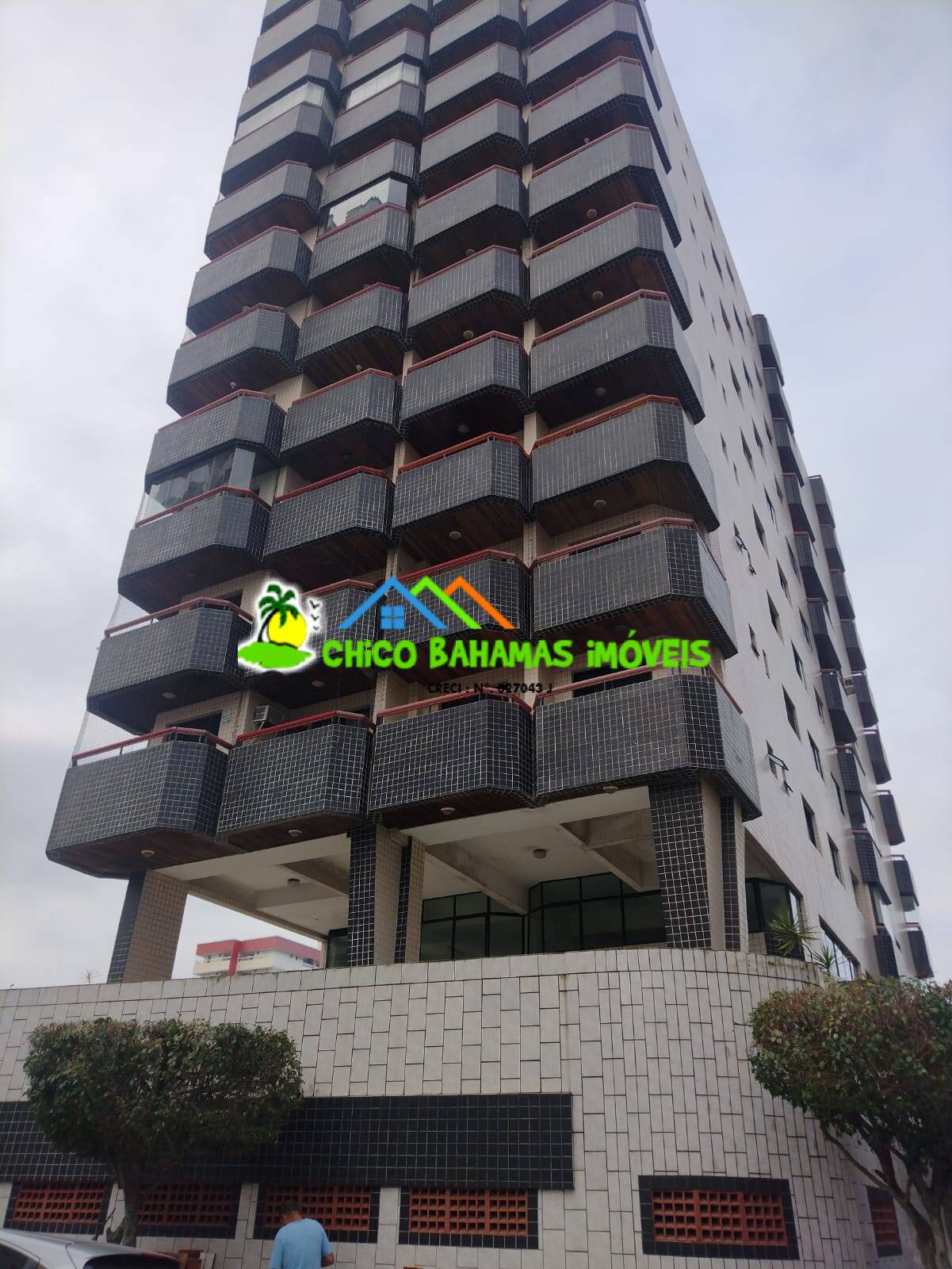 Apto 02 dormitórios com 96 m² de área útil - Ótimo Acabamento - Aviação